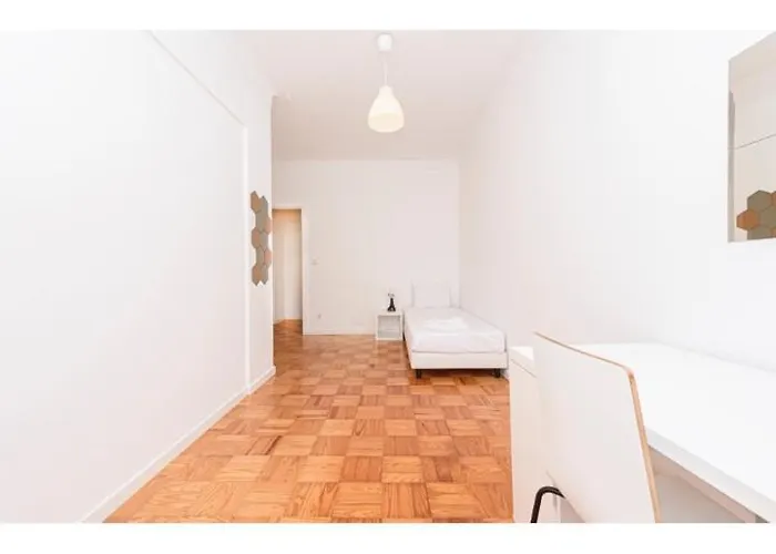 Houze Spacious 4 Bedroom Flat Near Zoo Lejlighed